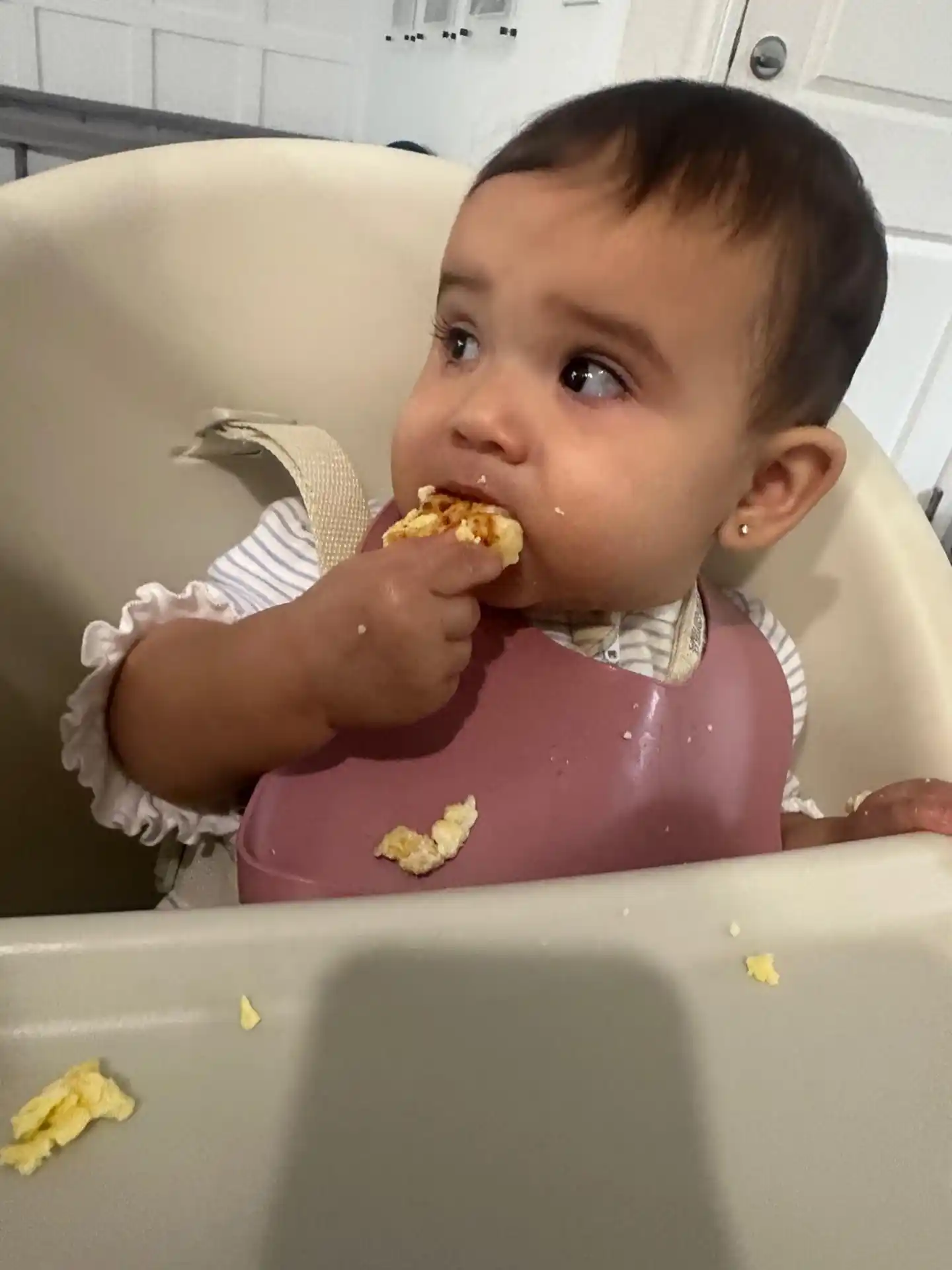 Mia eating